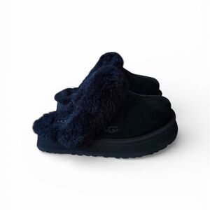 NEW Woman’s UGG Black Platform Slippers